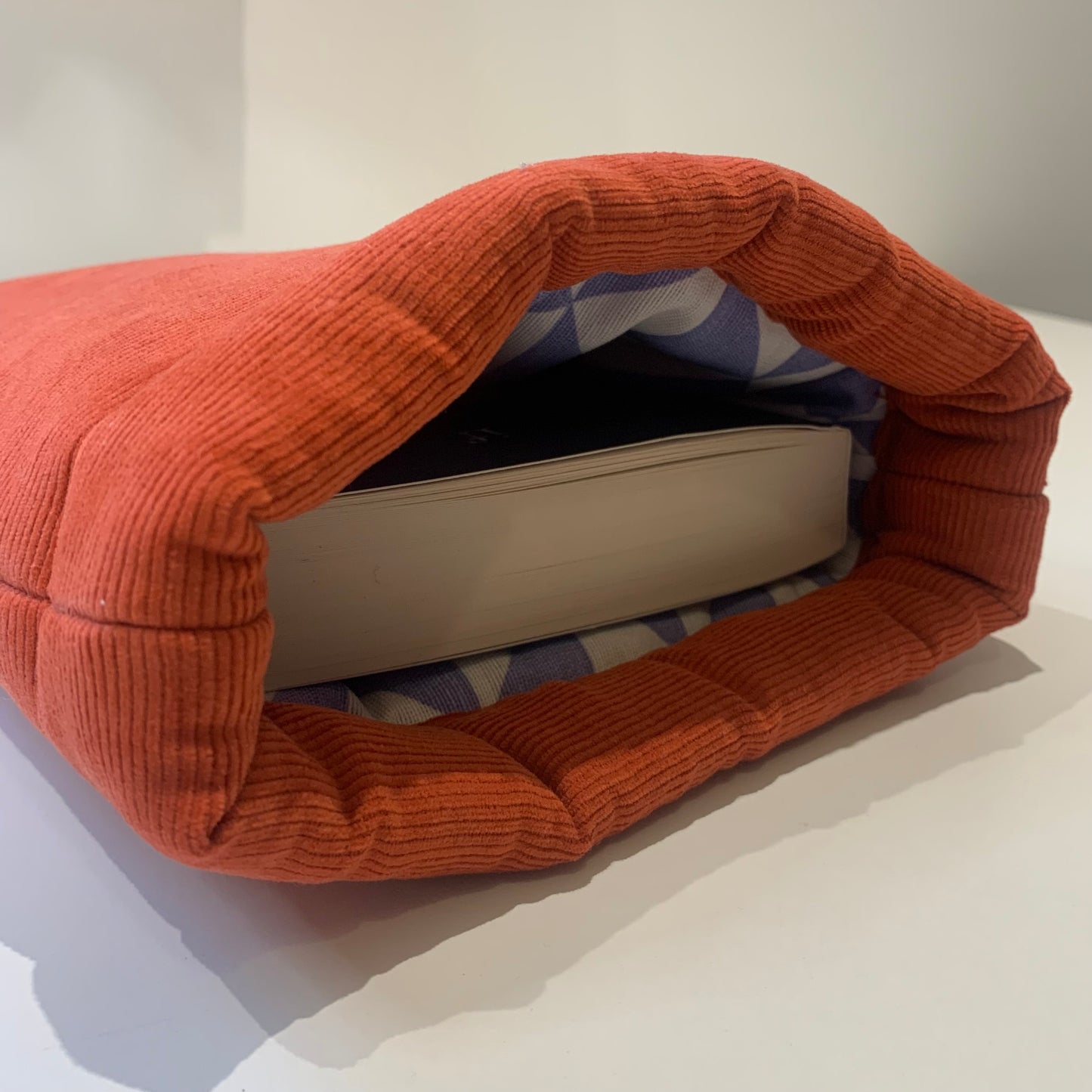 Book Sleeve; Rad 1960