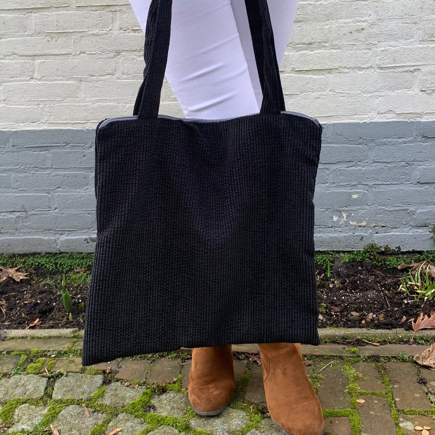 Tote Bag; Chic Shadow